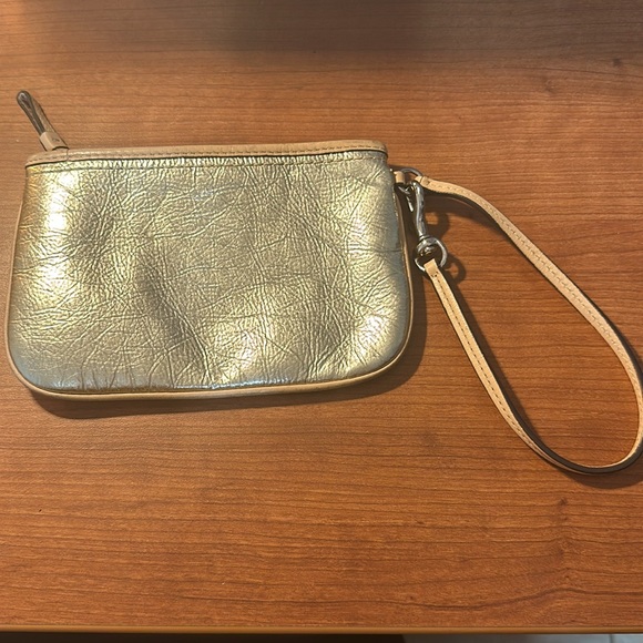 Coach - Picture 2 of 5